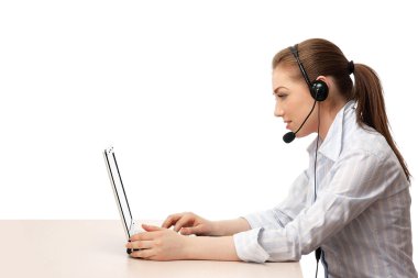 vrouwelijke customer service consultant werken