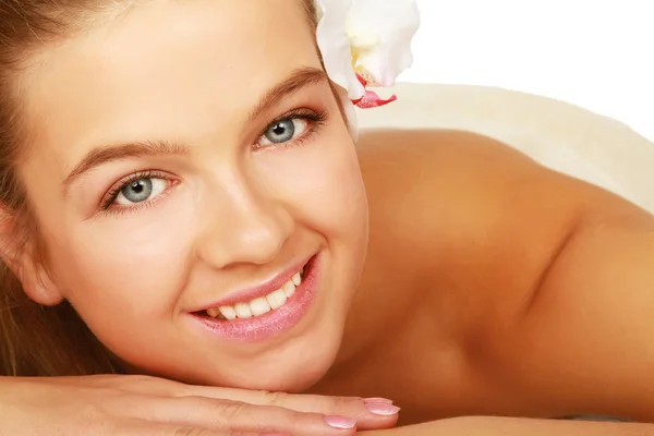 Woman getting spa treatment — Stock Photo, Image