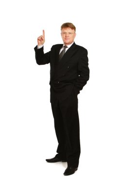 adamın elinde bir şey gösteriliyor