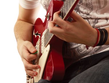 bir gitar ve elleri oynamanın Close-Up