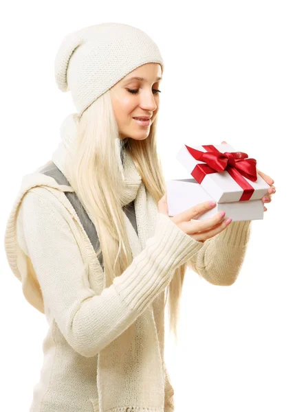 Žena s dárkem — Stock fotografie