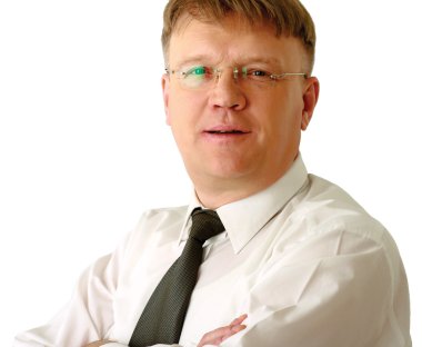 Gözlüklü genç adam.