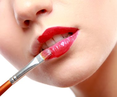 profesyonel makyaj. lipgloss.