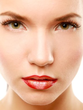profesyonel makyaj. lipgloss.