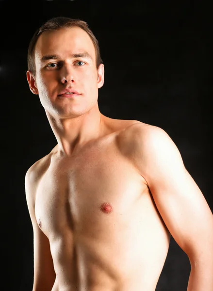 Hombre musculoso desnudo — Foto de Stock