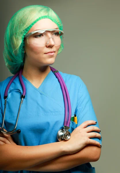 Uma médica de uniforme — Fotografia de Stock