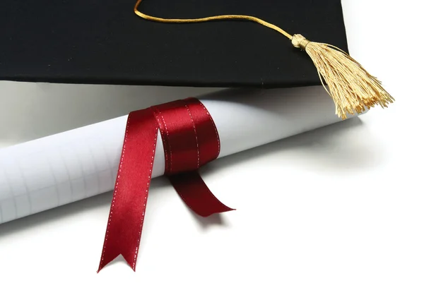 Een universitair diploma met een rood lint — Stockfoto