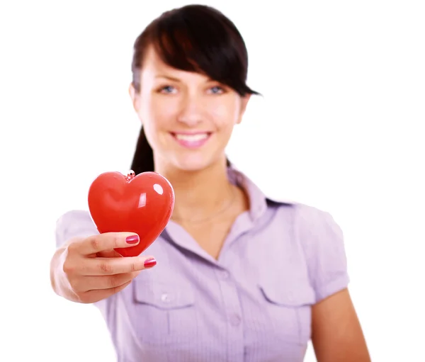 Mulher feliz com símbolo coração vermelho — Fotografia de Stock