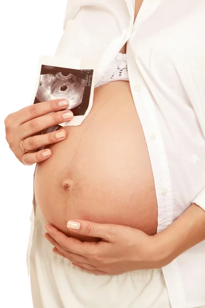 妊娠中の母親を白で隔離されます。 — ストック写真