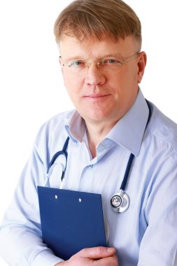 klasör ile duran erkek doktor