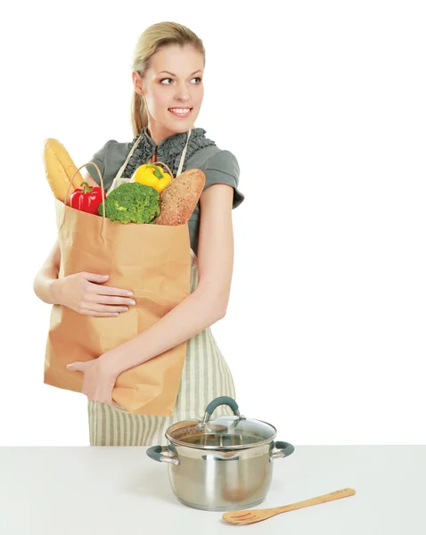 Mujer en delantal con bolsa de supermercado — Foto de Stock