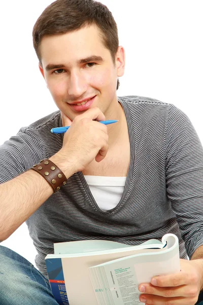 Hombre joven estudiando — Foto de Stock