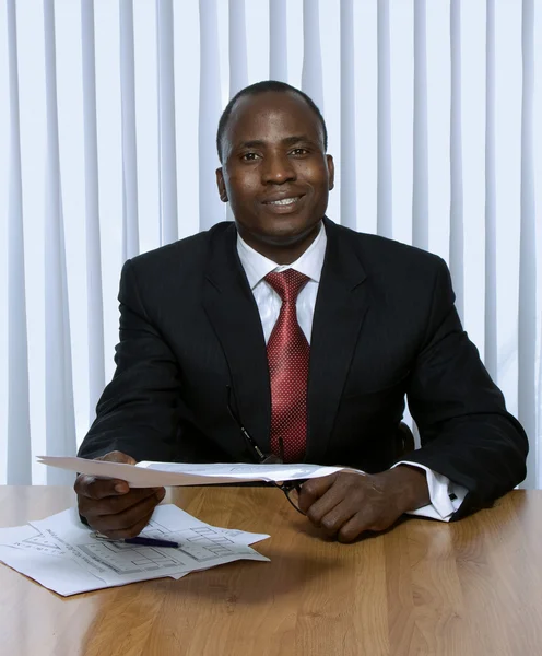 Hombre de negocios afroamericano — Foto de Stock