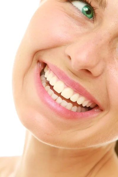 Jovem mulher sorrindo — Fotografia de Stock