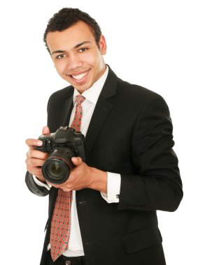 gülümseyen bir profesyonel fotoğrafçı.
