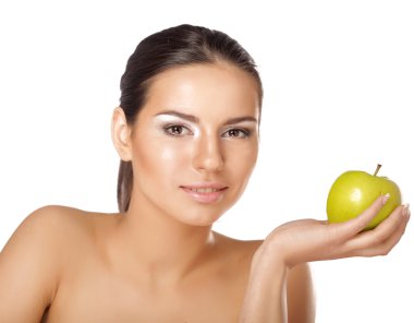 Yeşil elmalı kadın.