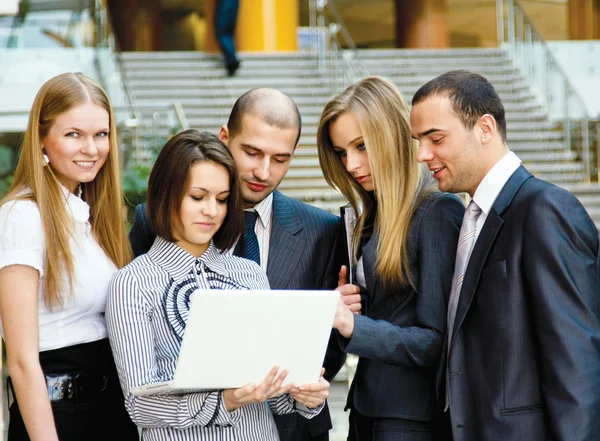 Businessteam vid ett möte — Stockfoto