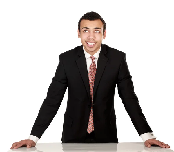Mężczyzna stojący w pobliżu biurko — Zdjęcie stockowe