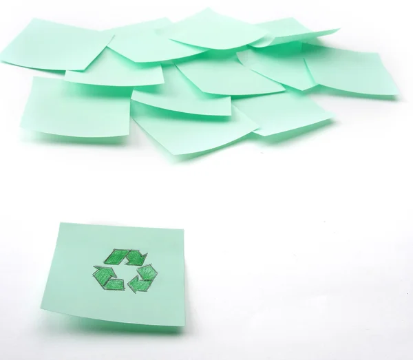 Memo notes, one with a recycle sign — Stock Photo, Image