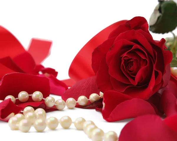 Rosas y perlas — Foto de Stock