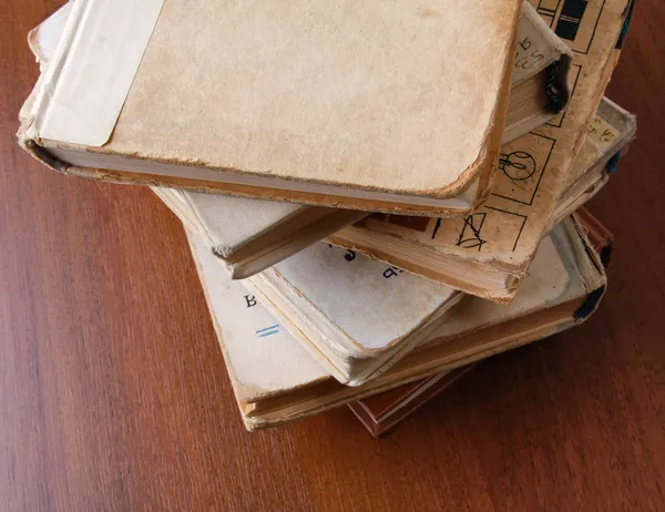 Een stapel boeken van oude — Stockfoto