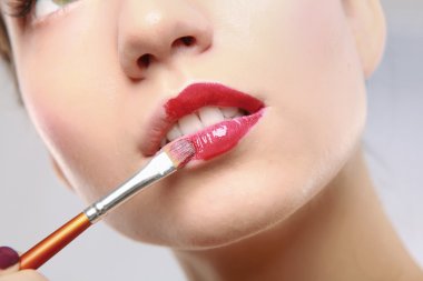 Makeup.Professional makyaj. lipgloss. ruj