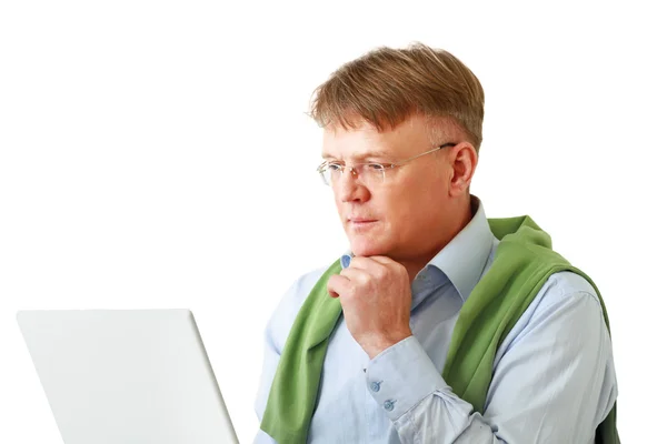 Äldre äldre man med laptop — Stockfoto