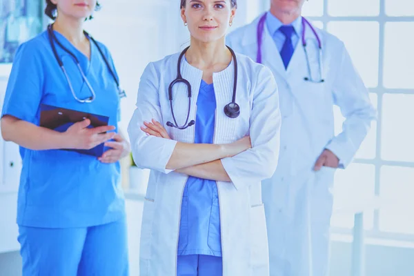 Группа Врачей Медсестер Стоящих Больничной Палате — стоковое фото