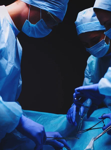 Ekip Cerrahı Ameliyatta Hastane — Stok fotoğraf