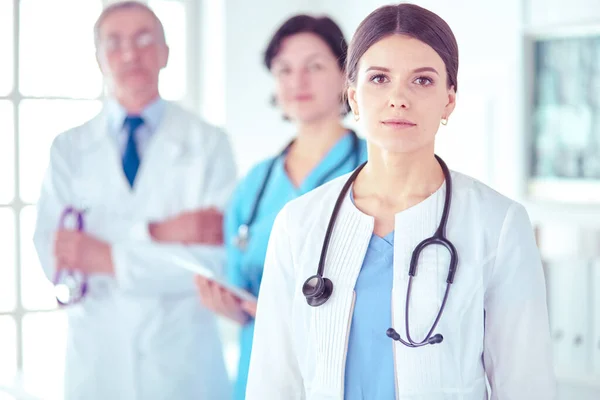 Gruppe Von Ärzten Und Krankenschwestern Krankenhauszimmer — Stockfoto