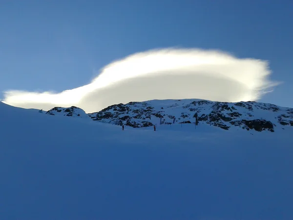 Lensvormige wolk — Stockfoto