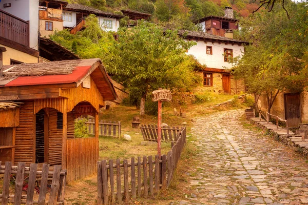 Осень в Лештене, горы Родопы, Болгария — стоковое фото