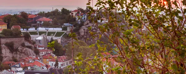 Sunrise panorama staden Plovdiv, Bulgarien — Stockfoto