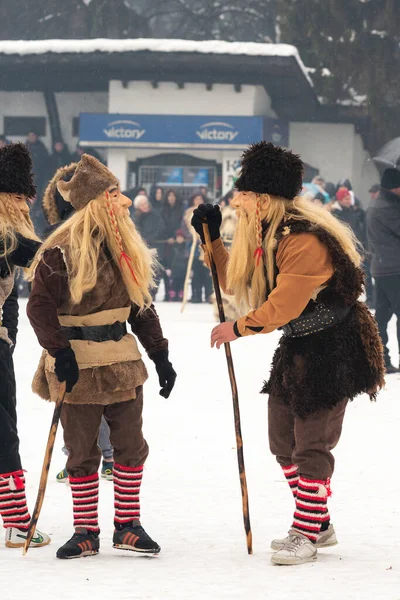 Razlog Bulharsko Ledna 2017 Lidé Tradiční Karnevalové Kostýmy Kuker Kukeri — Stock fotografie