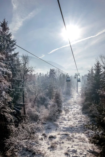Ski resort Bansko, Bulgaria, cable car gondola — Stock Photo, Image