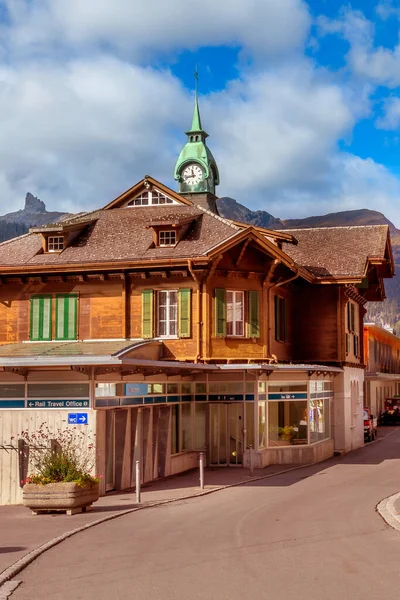 Wengen, Switzerland Wengernalp railway station — Stock Photo, Image