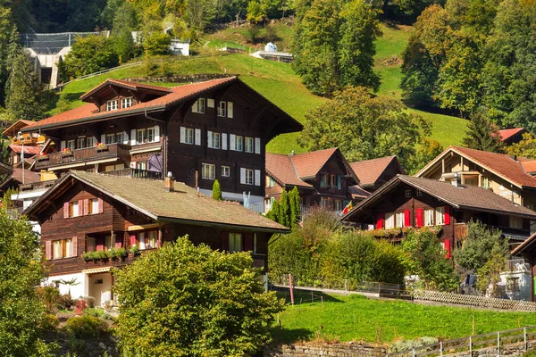 Летний вид Лаутербруннен, Швейцария — стоковое фото