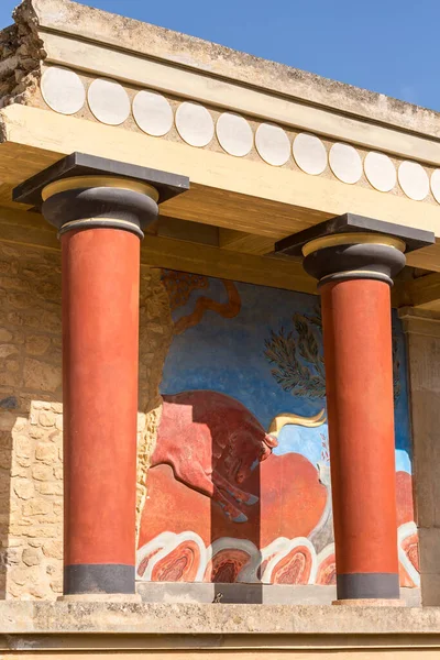 Close Red Columns Północne Wejście Starożytnego Pałacu Minojskiego Knossos Krecie — Zdjęcie stockowe