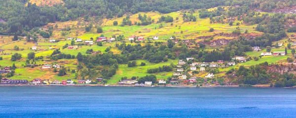 Csodálatos Panoráma Banner Természet Kilátás Fjord Hegyi Falu Norvégiában — Stock Fotó