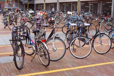Haarlem, Hollanda Bisiklet park alanı