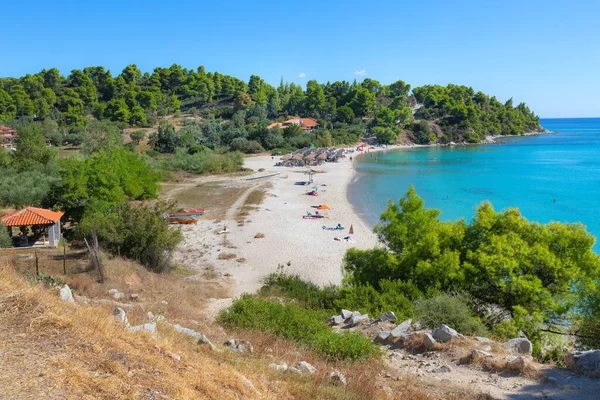 Baia turchese di acqua di mare in Grecia — Foto Stock