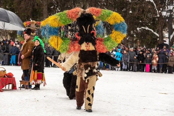 Razlog Bulharsko Ledna 2017 Lidé Tradiční Karnevalové Kostýmy Kuker Kukeri — Stock fotografie
