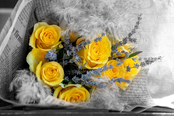 Still Life Yellow Roses Lavender Bouquet Flower Black White Color — Stock fotografie