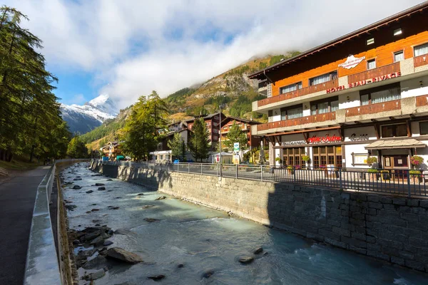 Zermatt Suiza Octubre 2019 Vista Calle Ciudad Famosa Estación Esquí — Foto de Stock