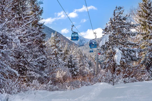 Bansko Bulgarien Februari 2022 Bulgariens Vinter Skidort Panorama Med Gondolhytter — Stockfoto