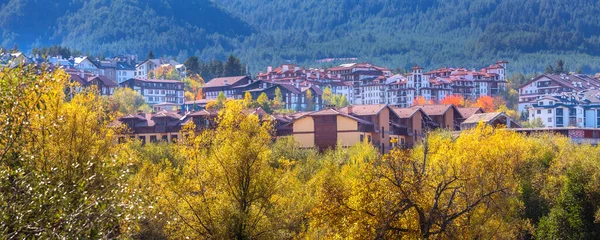 Bansko Bulgaria Ciudad Pirin Montañas Panorama Con Casas Coloridos Árboles — Foto de Stock
