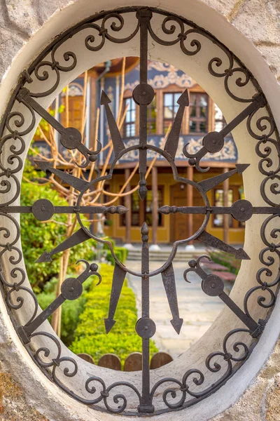 Plovdiv Bulgaria Regionale Ethnographische Museum Blick Durch Das Fenster Zaun — Stockfoto