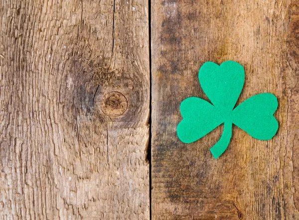 St. patricks day background mit klee — Stockfoto