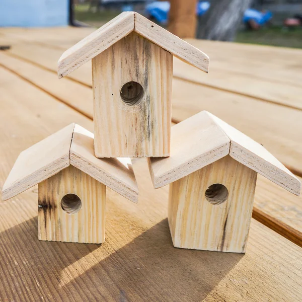 Wooden bird house — Stock Photo, Image