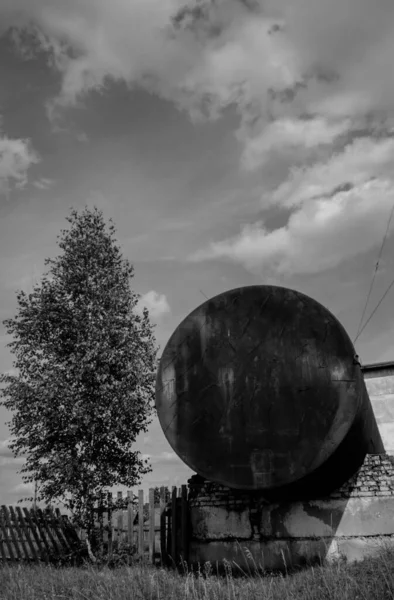 Siyah ve beyaz enstantane, sokak, ağaçlar, açık hava, köy